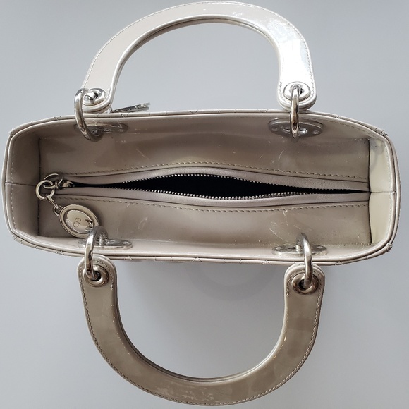 Christian Dior - LADY DIOR CALFSKIN BAG (MEDIUM) - Picture 4 of 6